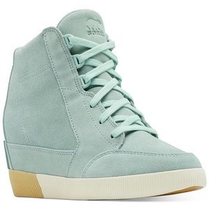 Sorel out n about lace booties size 6